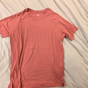 ALO Yoga Men's Red Short Sleeve Tee